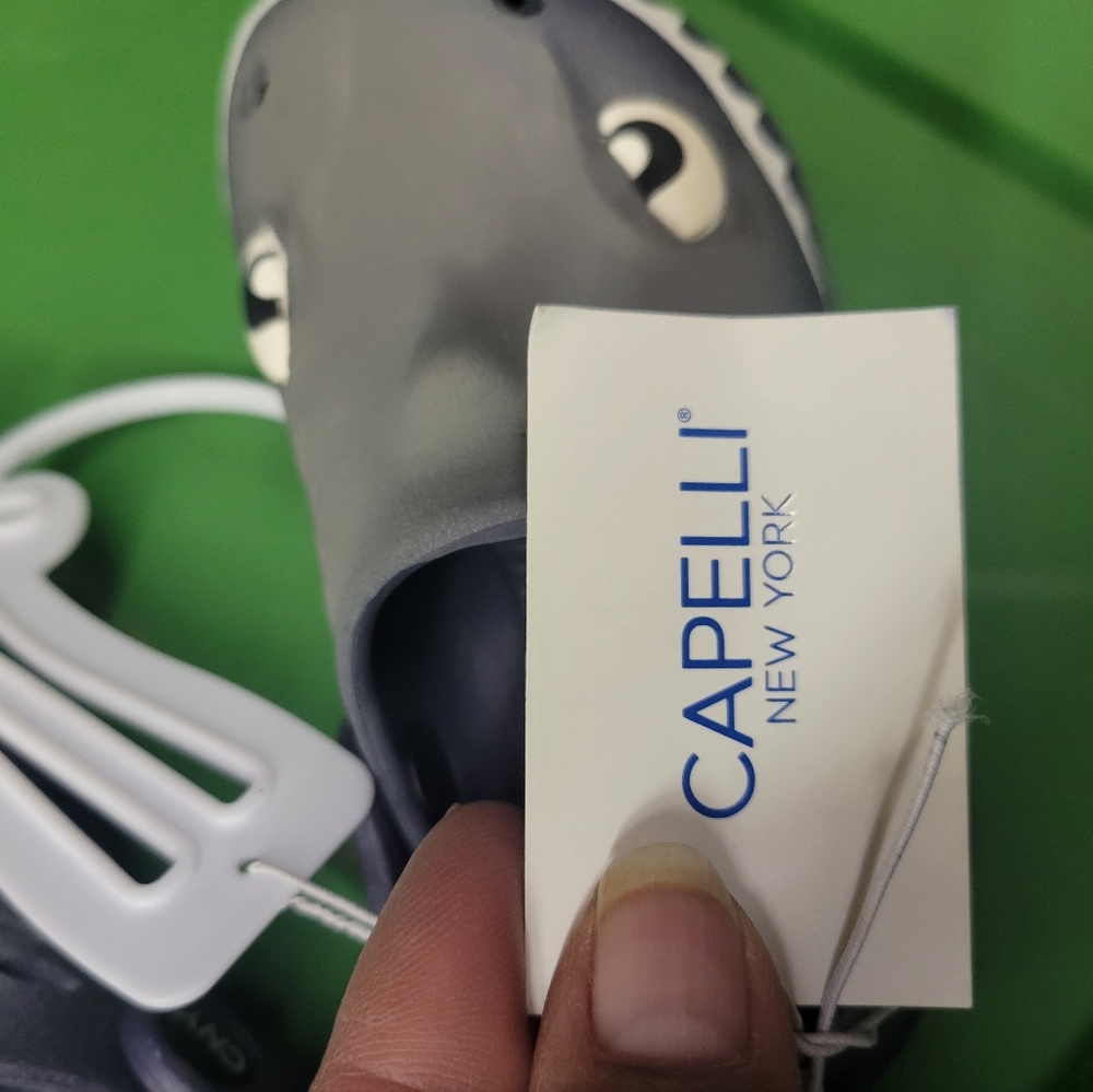 Capelli Shark Crocs - Picture 4 of 4